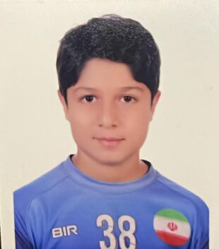 سید آوش سادات حقیقت