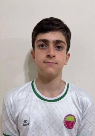 کیارش کاظم زاده