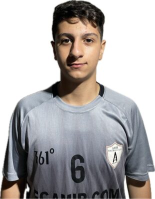 کمیل مصطفائی